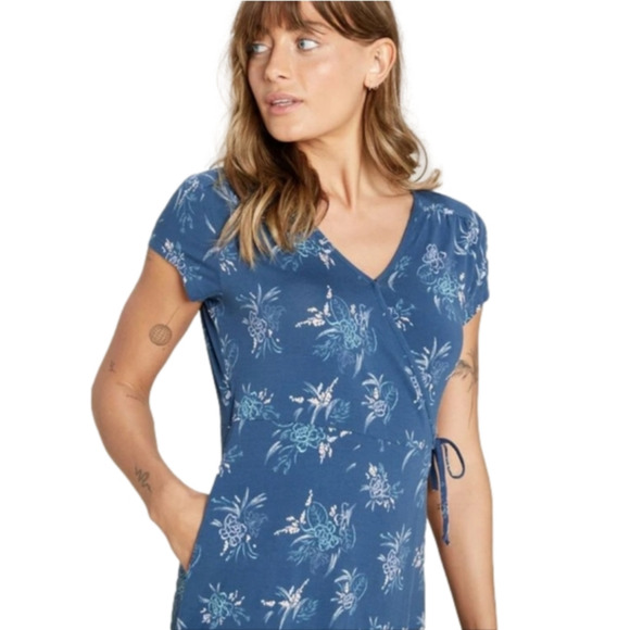 SHERPA Womens Padma Wrap Dress Neelo Blue Floral soft athletic dress size small - Picture 2 of 8